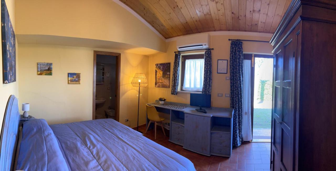 Agriturismo Poggio Del Drago Montemerano Exterior foto