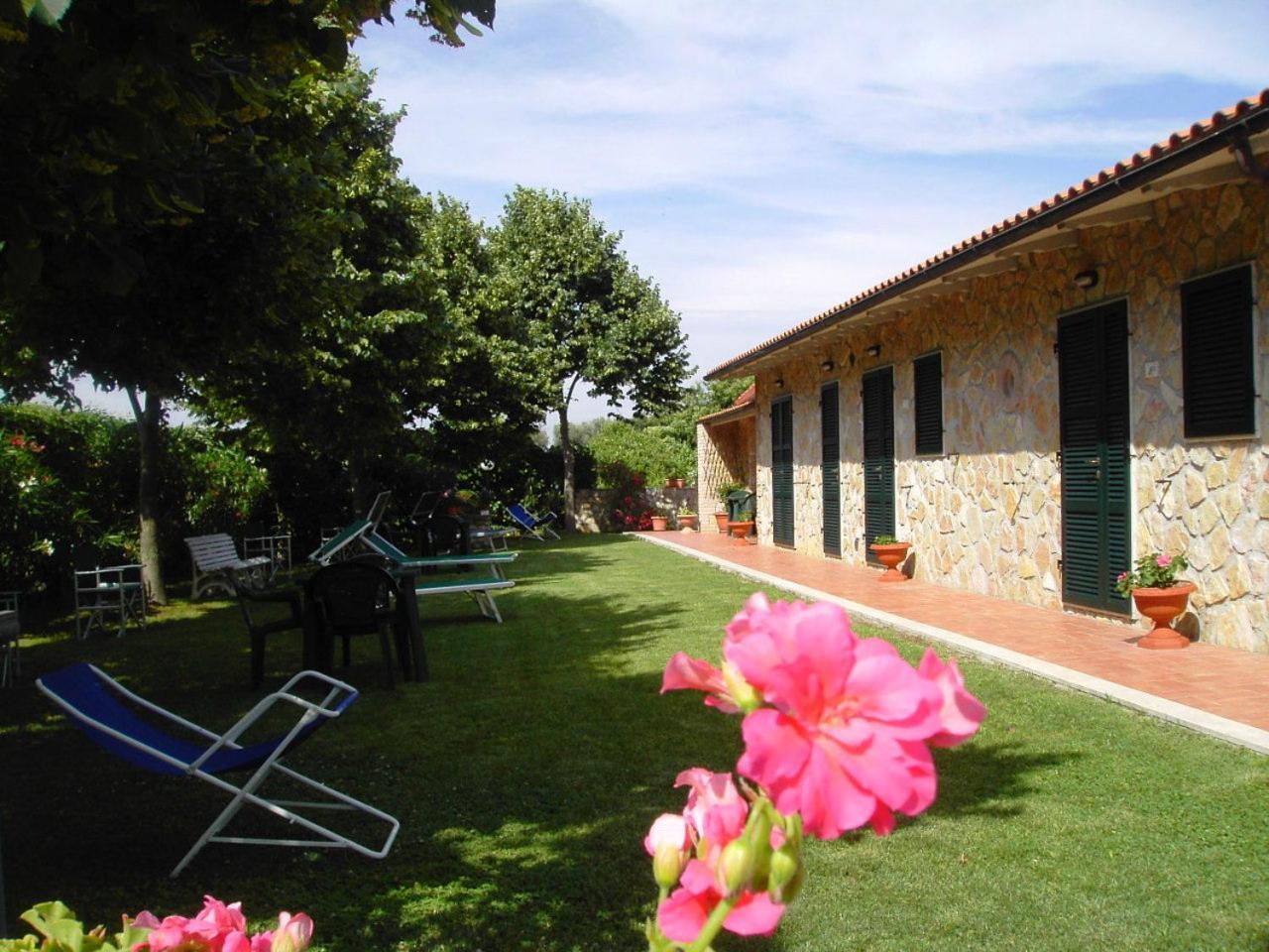 Agriturismo Poggio Del Drago Montemerano Exterior foto